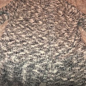 Old Navy Sweaters - Grey cardigan w pockets Old Navy Sweaters - Grey cardigan w pockets